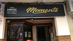 Bar Moments Canals