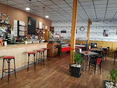 CAFÉ & MÁS.