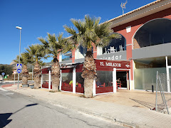 El Mirador by Juan Lorenzo