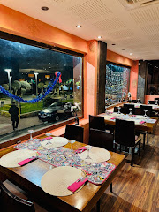 THE BOSS INTERNATIONAL RESTAURANT