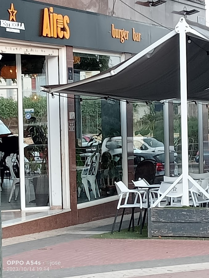 Aires Burger Bar