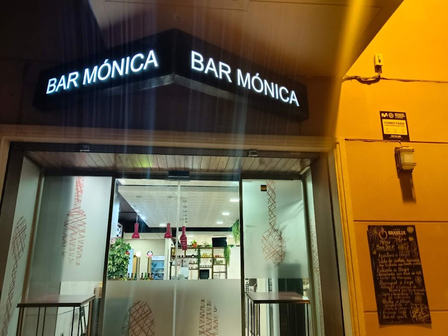 Bar Mónica
