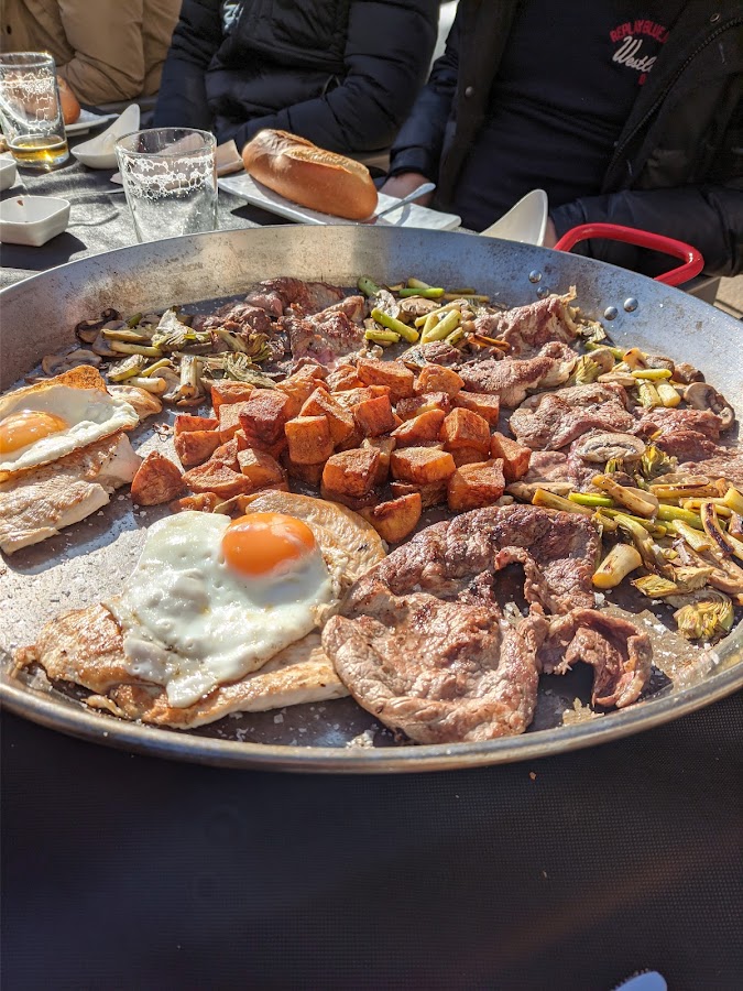 Guateke drink & food