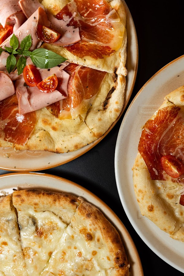 La Clandestina Trattoria