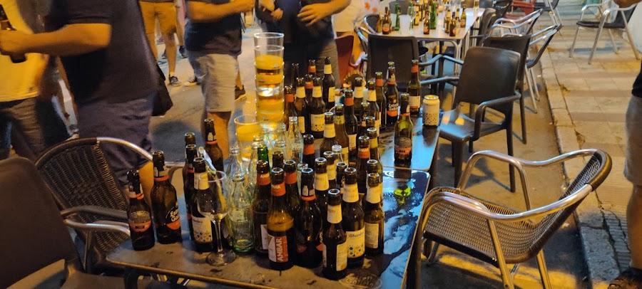 PUB KIROS